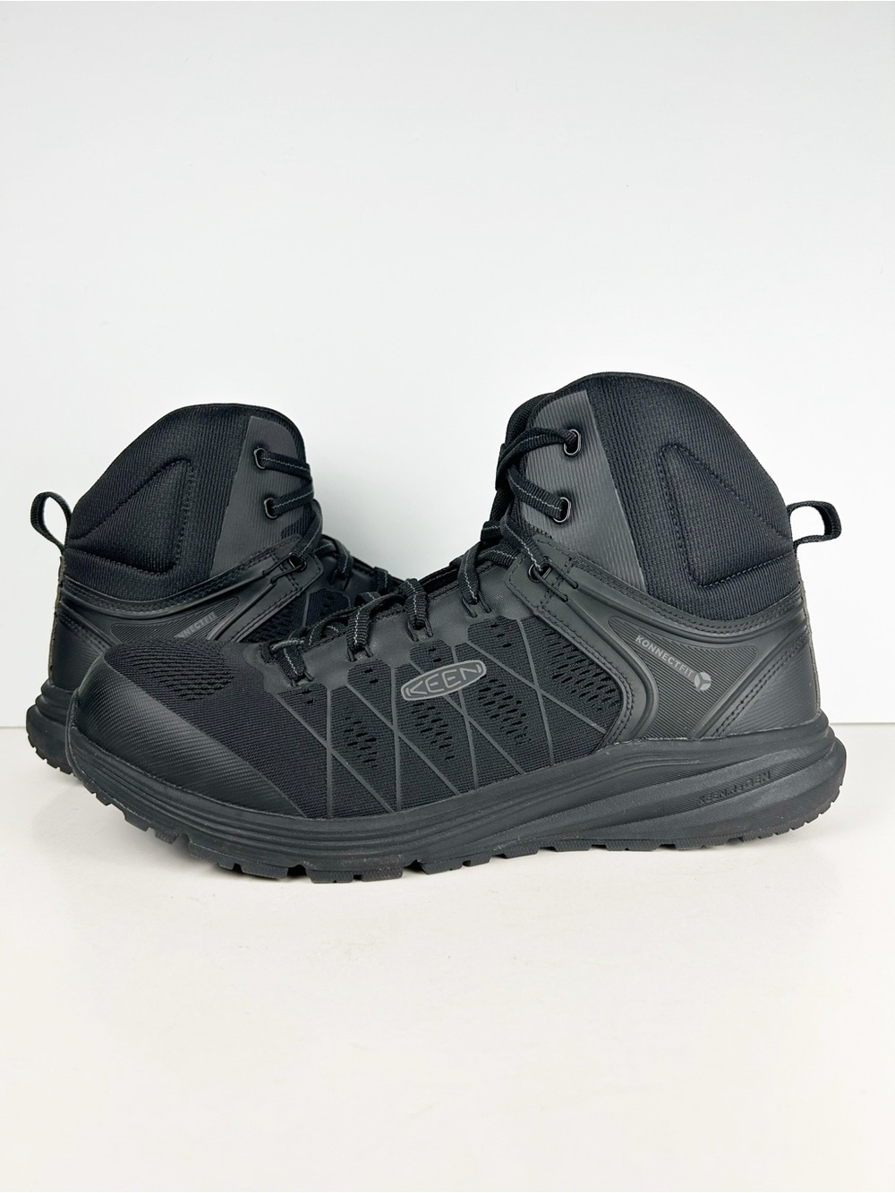 Keen Utility Vista Energy Mid Carbon Fiber Safety Toe ASTM Black Raven Work Boot